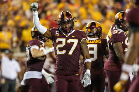 Record-setting Gopher safeties reflect on what makes Tyler Nubin special